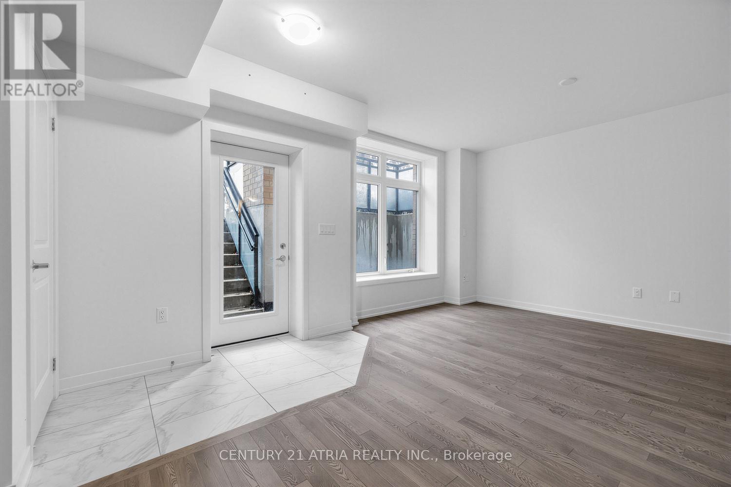 2108 - 58 Elizabeth Street S, Richmond Hill, Ontario  L4C 5W2 - Photo 5 - N12905896