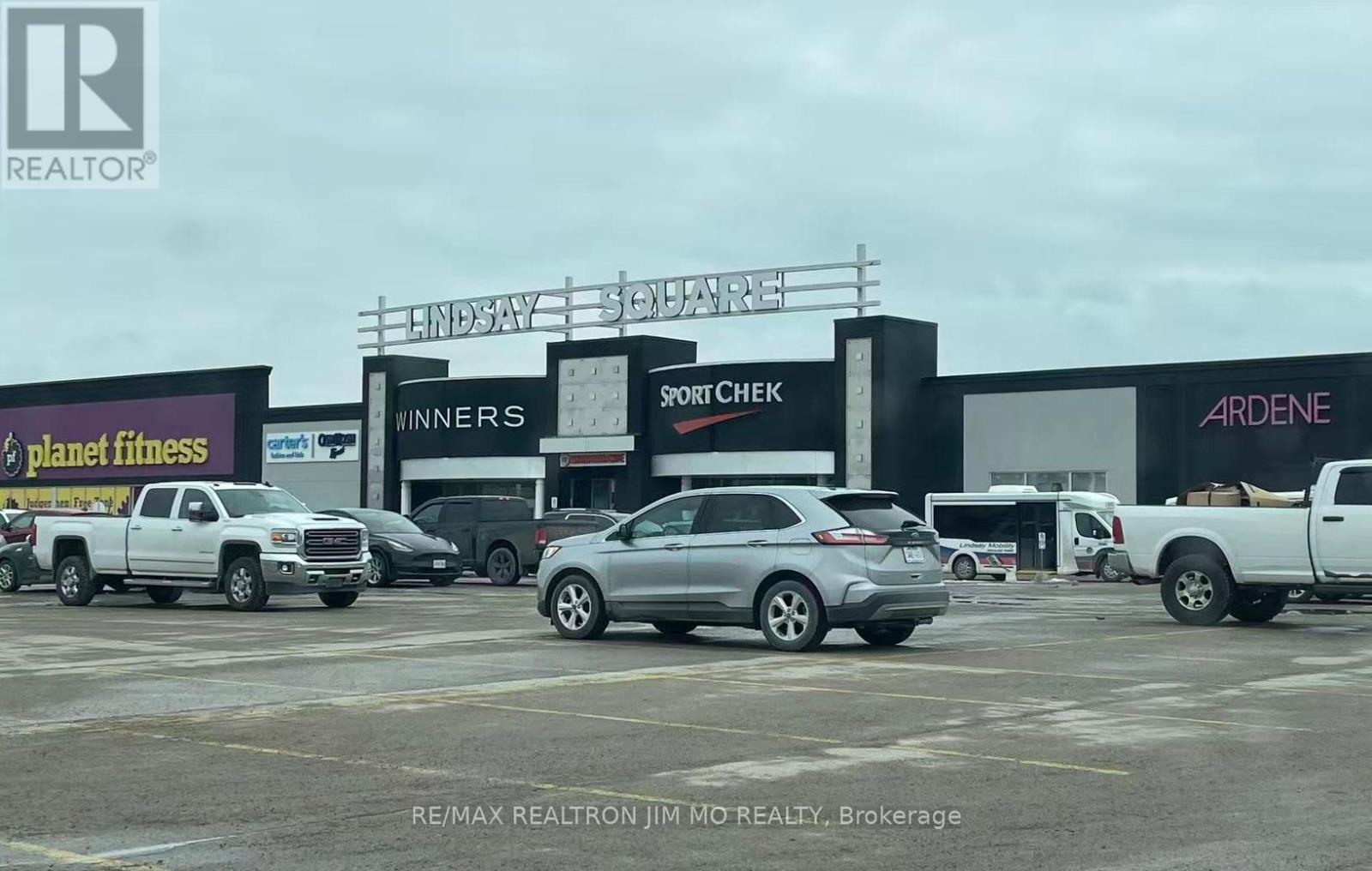 100 Sanderson Drive, Kawartha Lakes (Lindsay), Ontario  K9V 0S8 - Photo 50 - X12898160