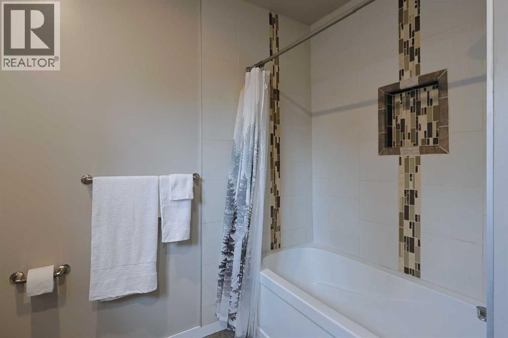 18 Maple Street, Okotoks, Alberta  T1S 1J6 - Photo 26 - A2284740