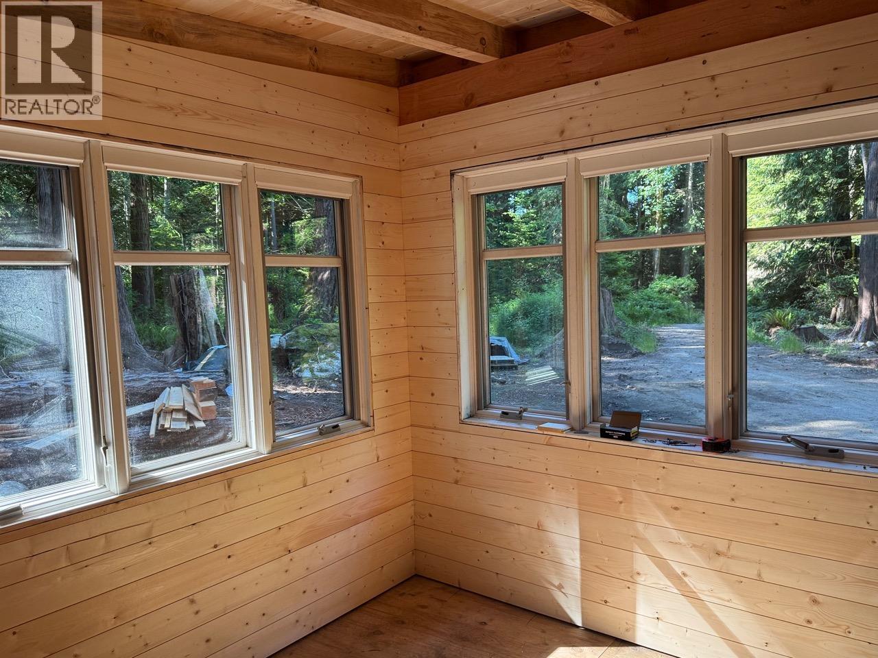 315 Hairy Elbow Road, Sechelt, British Columbia  V0N 3A0 - Photo 8 - R3101428