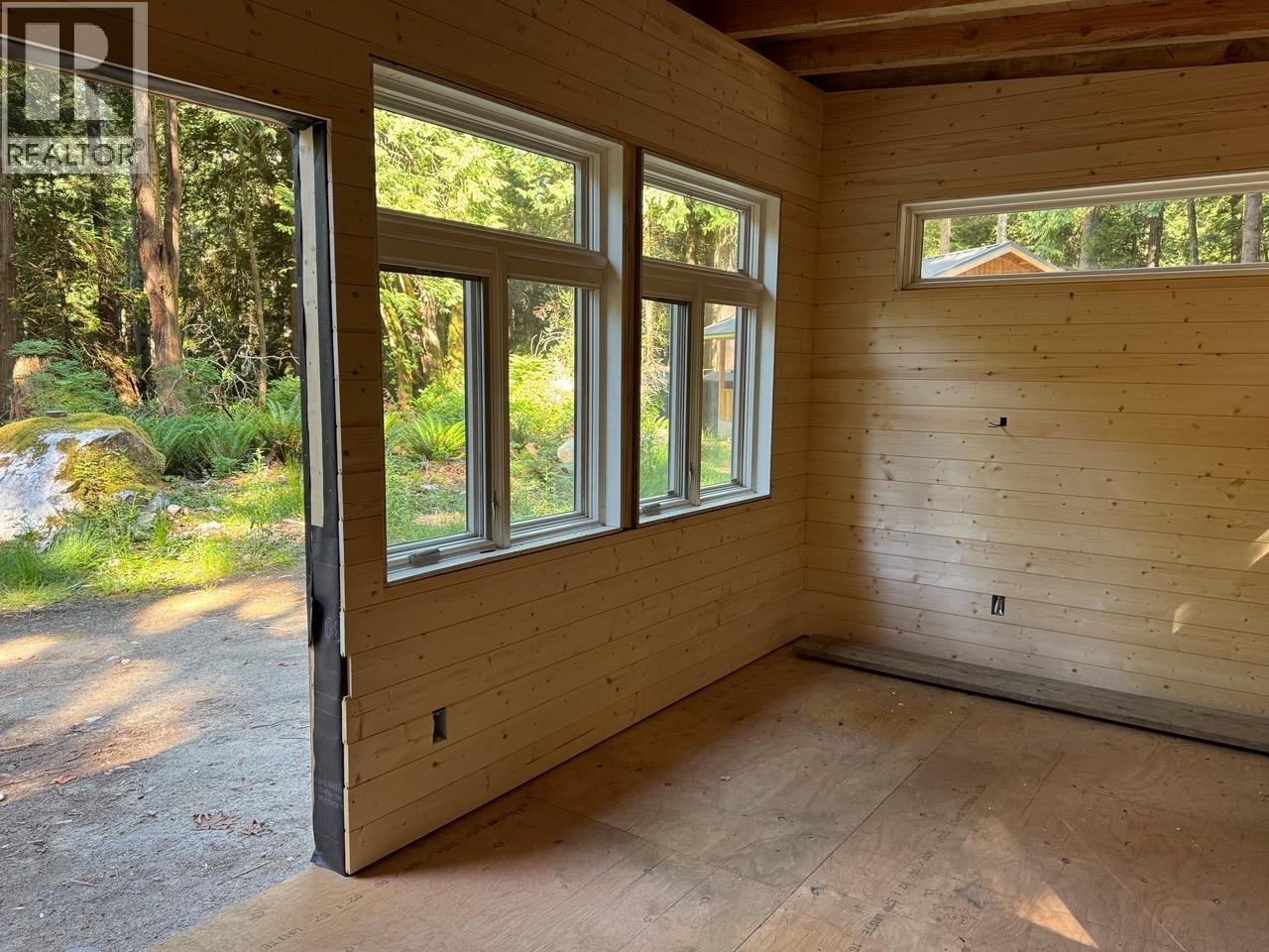 315 Hairy Elbow Road, Sechelt, British Columbia  V0N 3A0 - Photo 9 - R3101428