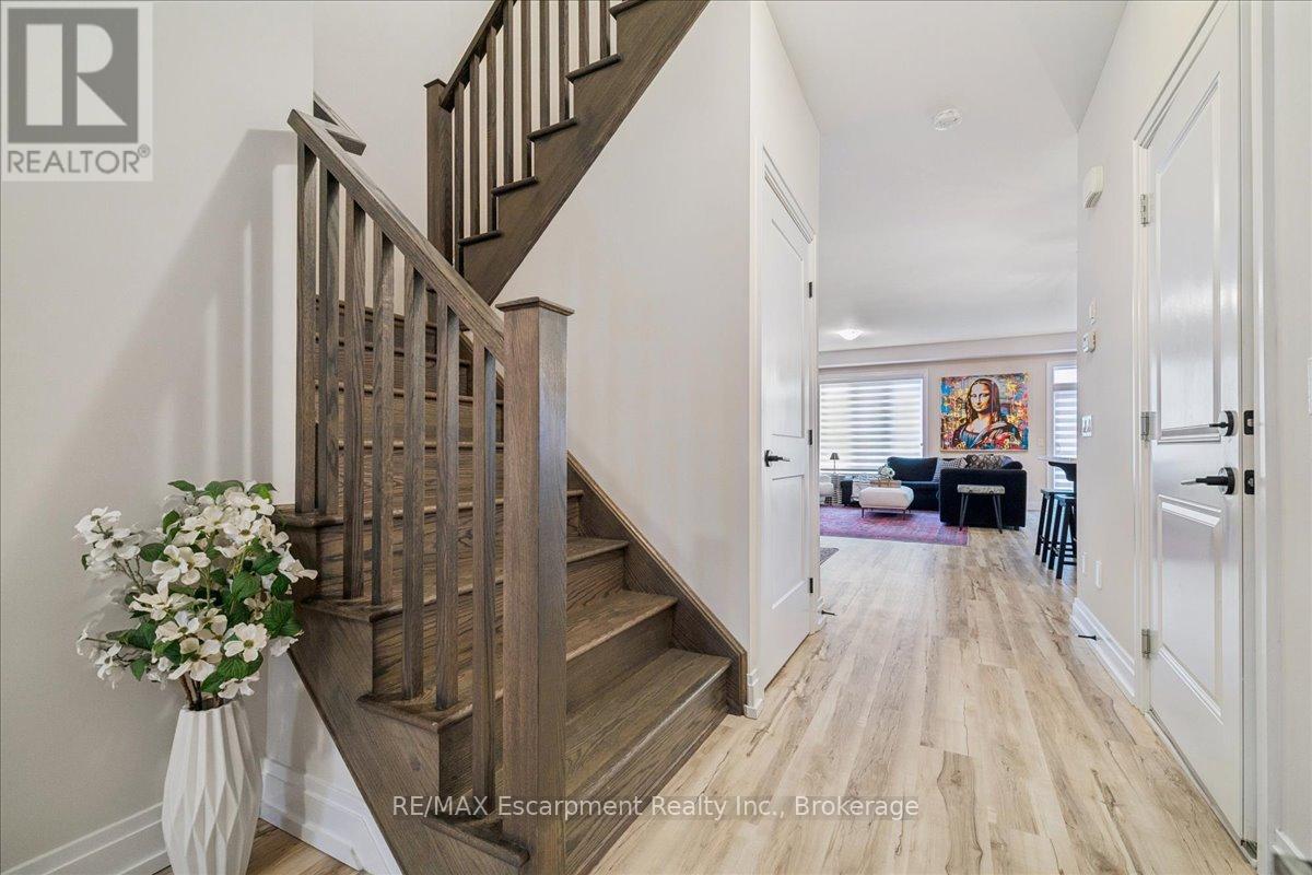 20 Granite Ridge Trail, Hamilton, Ontario  L8B 1Y4 - Photo 18 - X12906110