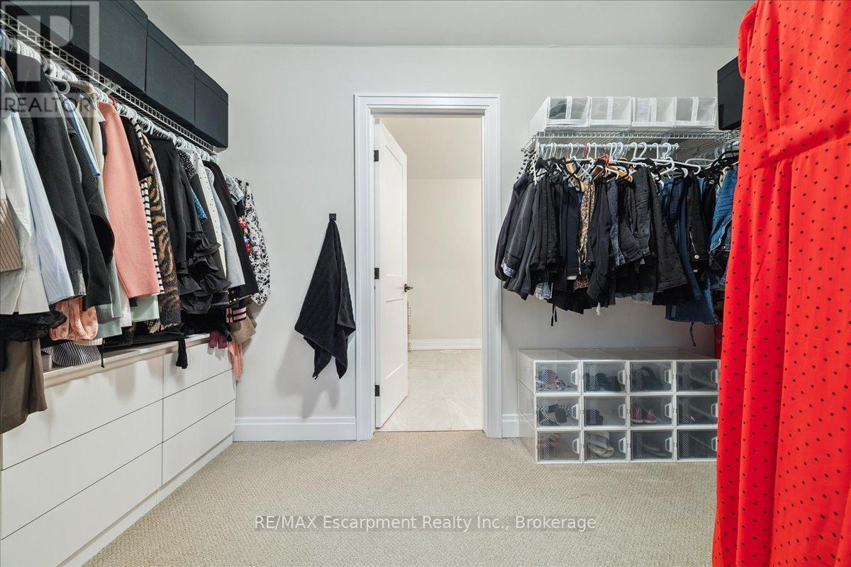 20 Granite Ridge Trail, Hamilton, Ontario  L8B 1Y4 - Photo 23 - X12906110