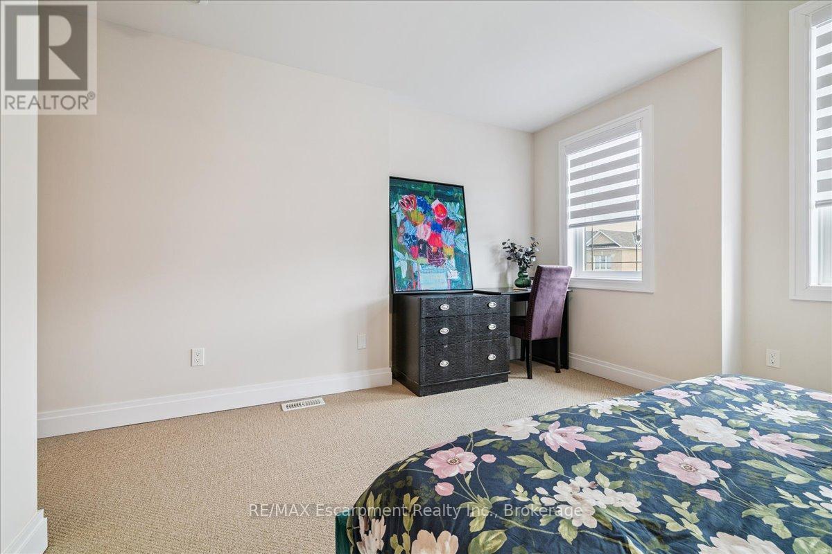 20 Granite Ridge Trail, Hamilton, Ontario  L8B 1Y4 - Photo 28 - X12906110