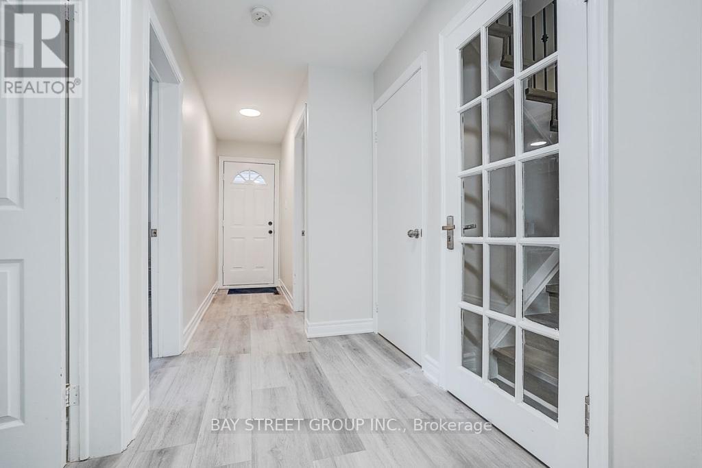 Lower - 269 Shawnee Circle, Toronto, Ontario  M2H 2Y3 - Photo 4 - C12906480