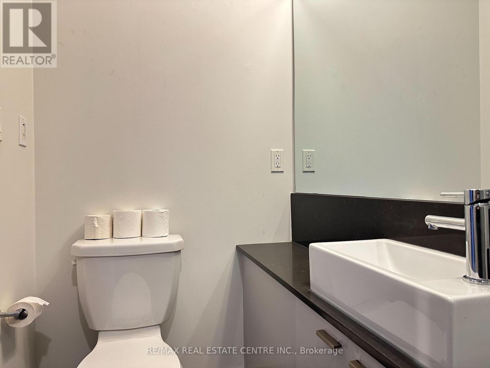 1609 - 576 Front Street W, Toronto, Ontario  M5V 0P8 - Photo 4 - C12906486