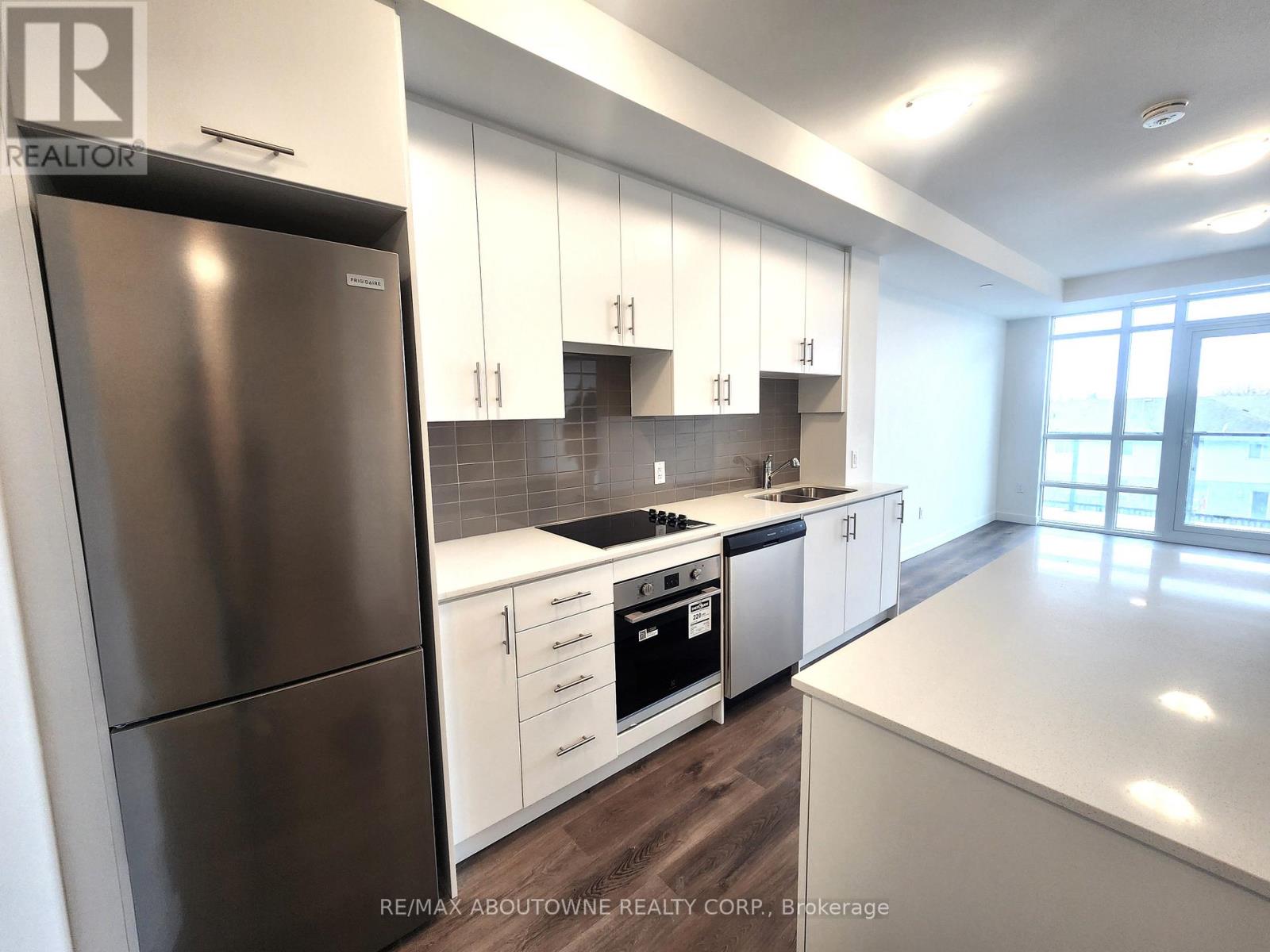 302 - 461 Green Road, Hamilton, Ontario  L8E 5B4 - Photo 7 - X12650084