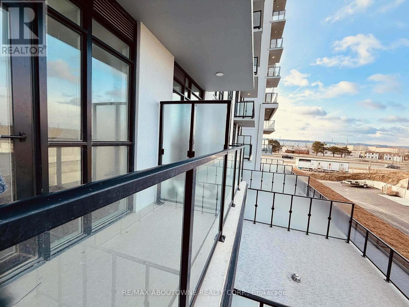 302 - 461 Green Road, Hamilton, Ontario  L8E 5B4 - Photo 15 - X12650084