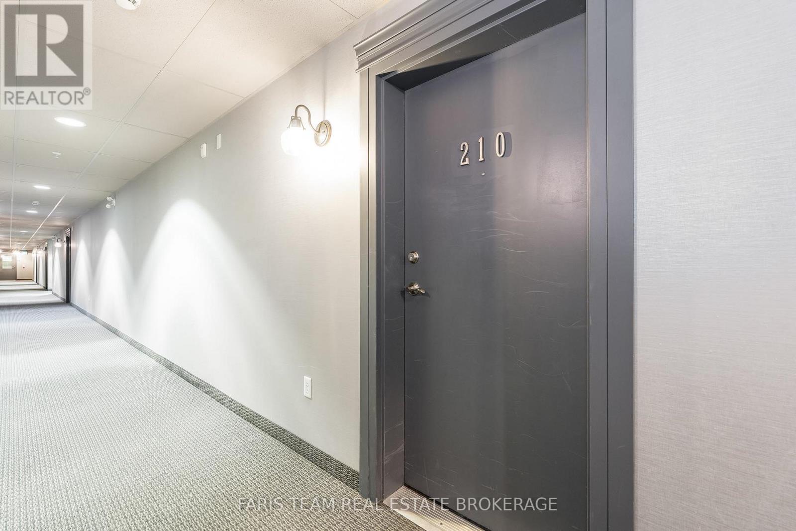 210 - 40 Ferndale Drive S, Barrie, Ontario  L4N 2L3 - Photo 8 - S12906470