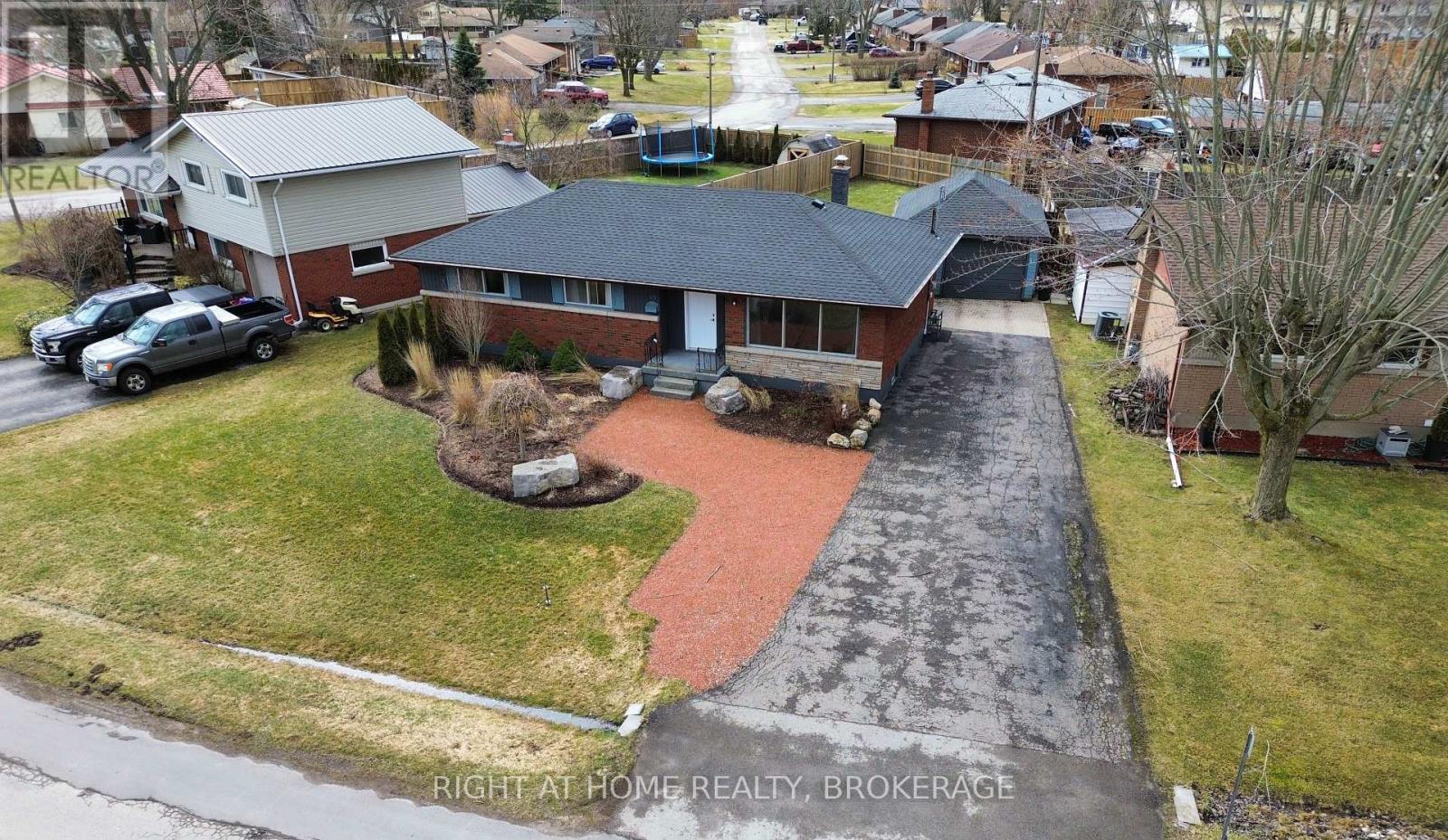 105 Glenwood Parkway, Welland, Ontario  L3B 5M7 - Photo 25 - X12732178