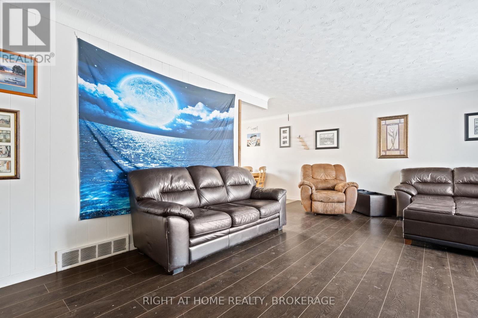 105 Glenwood Parkway, Welland, Ontario  L3B 5M7 - Photo 6 - X12732178