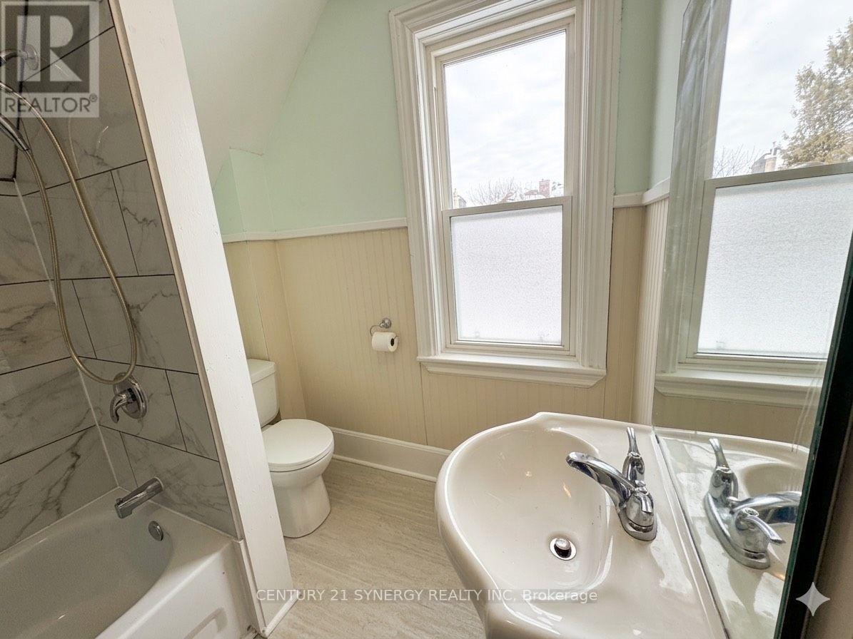 25 Kensington Avenue, Smiths Falls, Ontario  K7A 2K6 - Photo 20 - X12448324