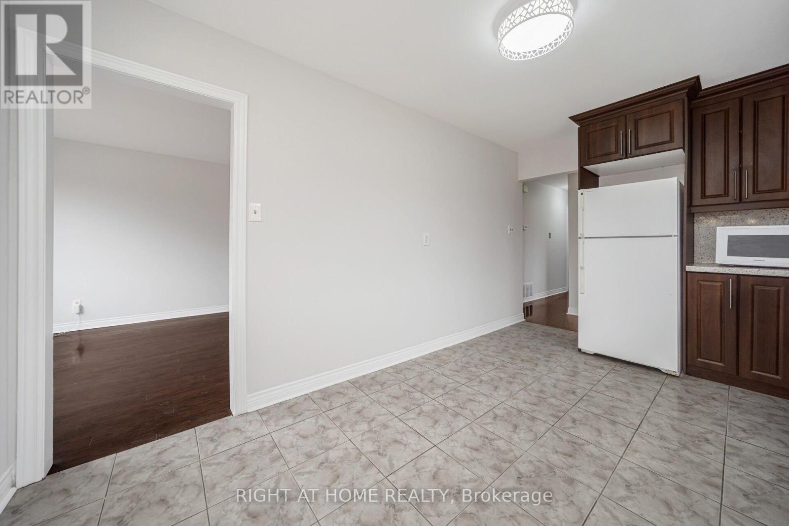 33 Stanley Court, Brampton, Ontario  L6Y 2B1 - Photo 14 - W12906464