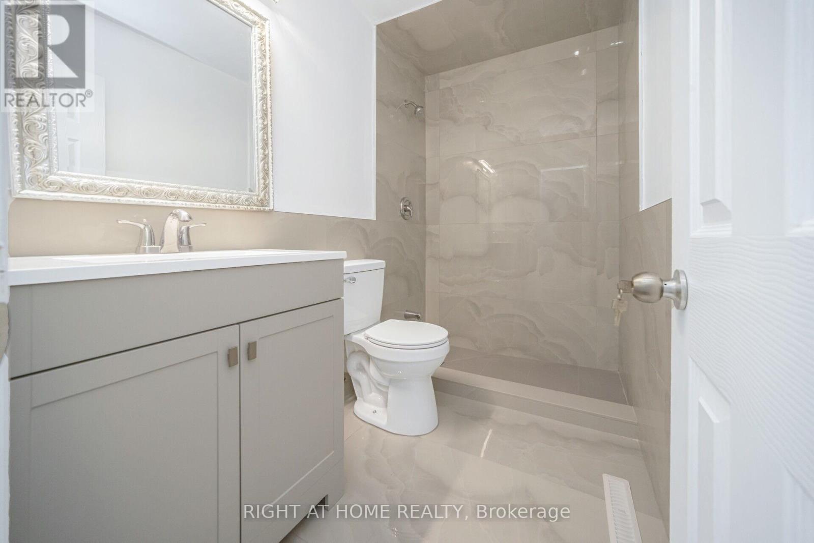 33 Stanley Court, Brampton, Ontario  L6Y 2B1 - Photo 26 - W12906464