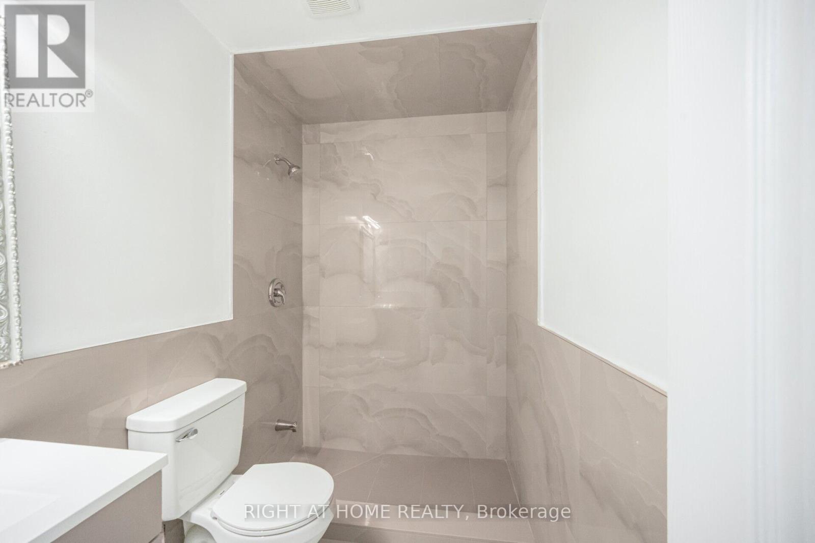 33 Stanley Court, Brampton, Ontario  L6Y 2B1 - Photo 27 - W12906464