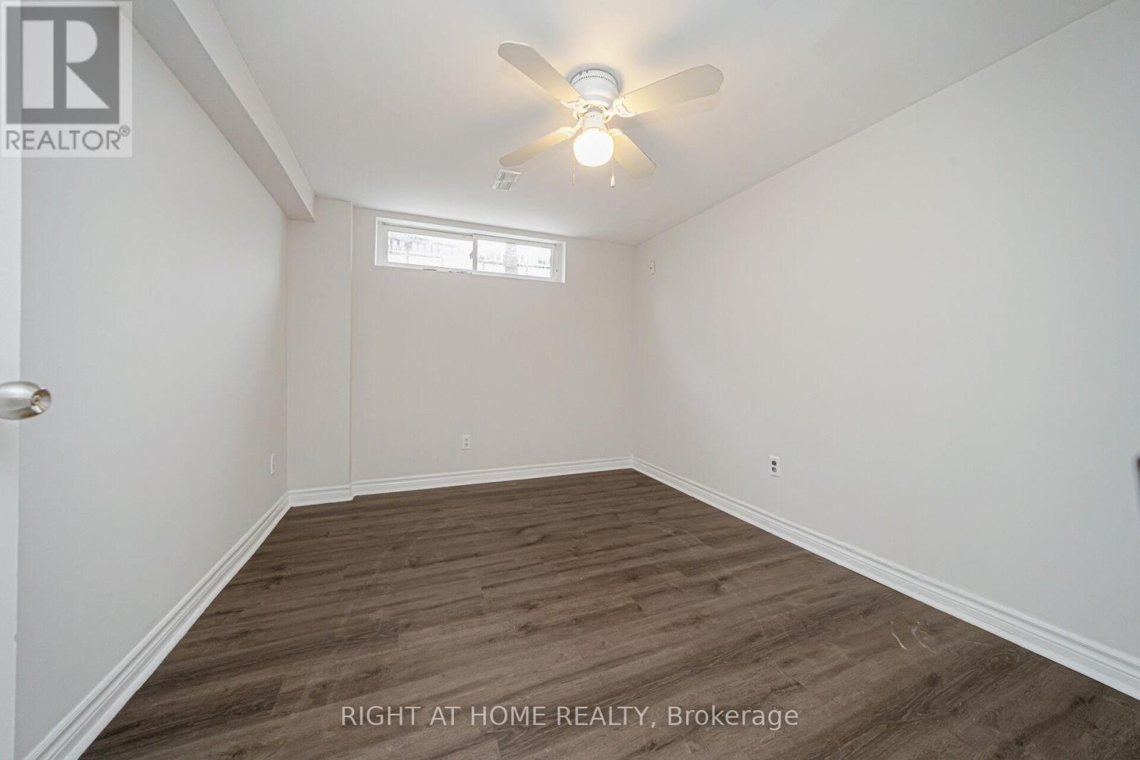 33 Stanley Court, Brampton, Ontario  L6Y 2B1 - Photo 37 - W12906464