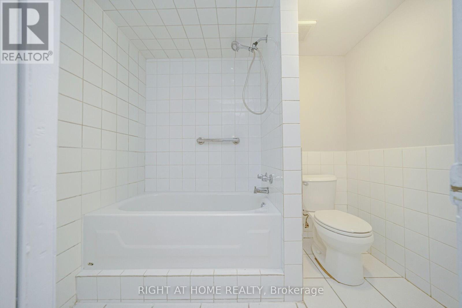 33 Stanley Court, Brampton, Ontario  L6Y 2B1 - Photo 39 - W12906464