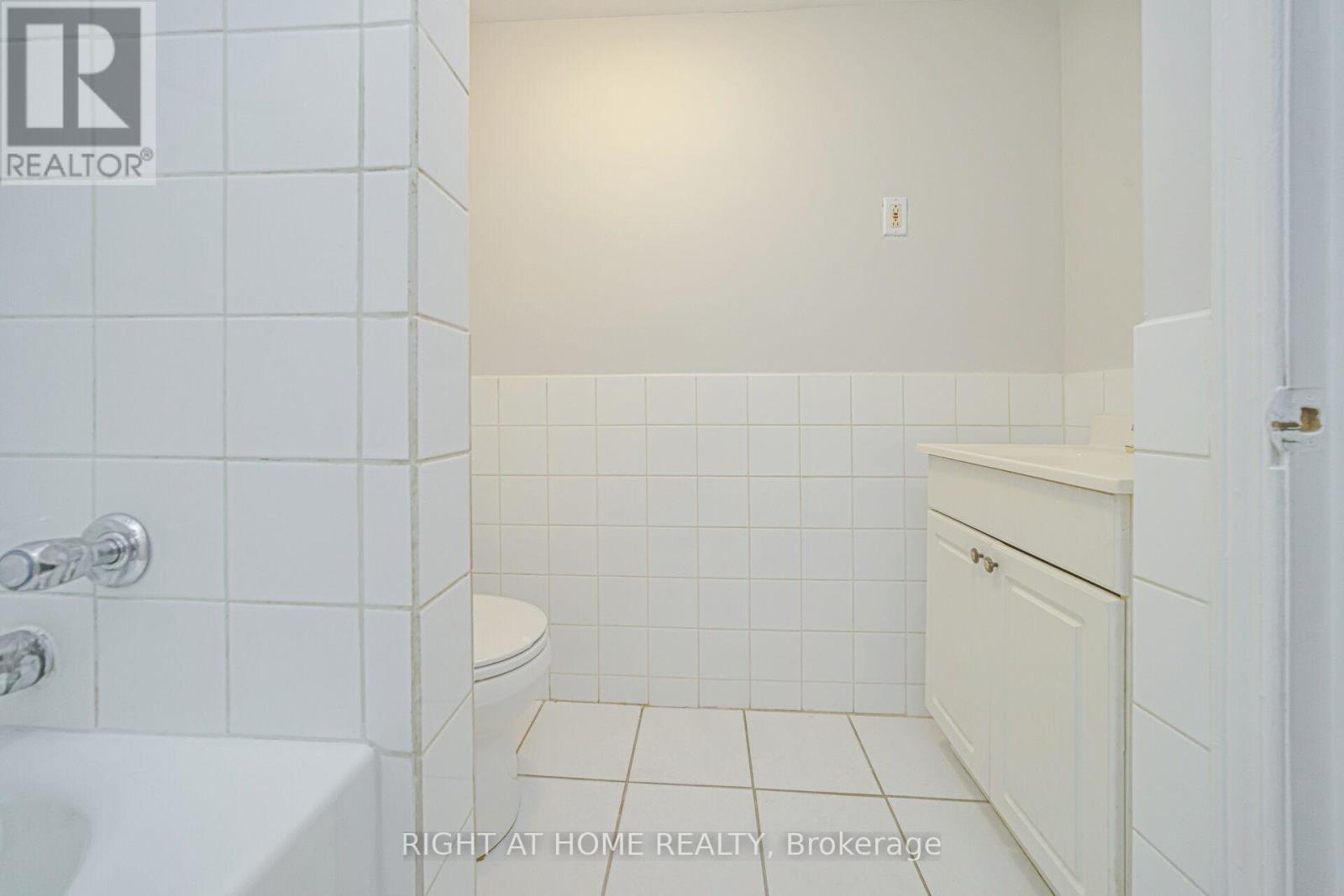 33 Stanley Court, Brampton, Ontario  L6Y 2B1 - Photo 40 - W12906464