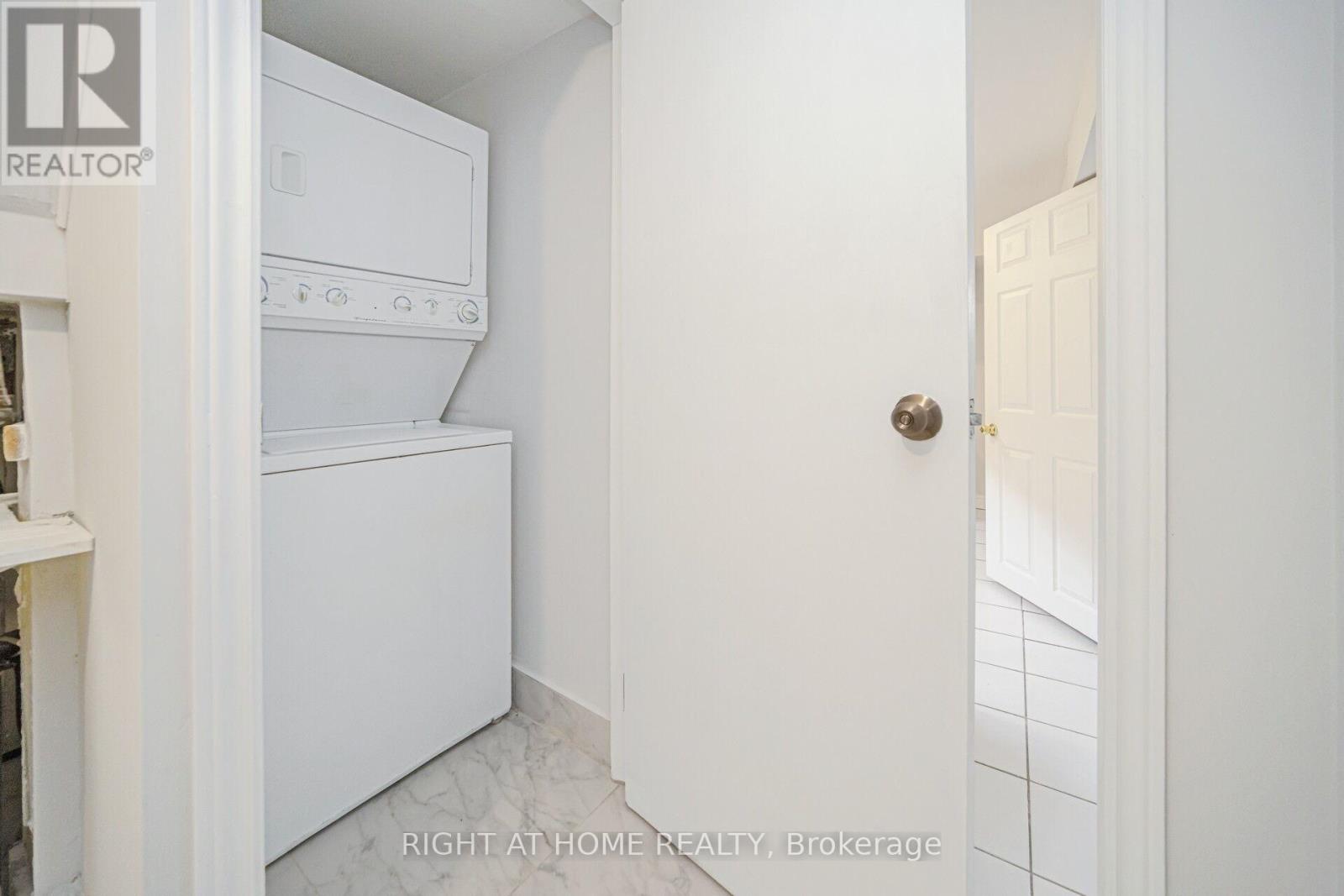 33 Stanley Court, Brampton, Ontario  L6Y 2B1 - Photo 42 - W12906464