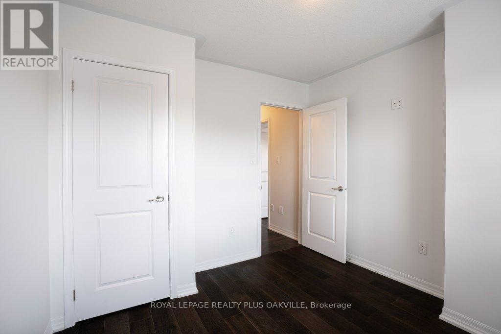 211 Betsy Drive, Oakville, Ontario  L6M 0V1 - Photo 28 - W12906468