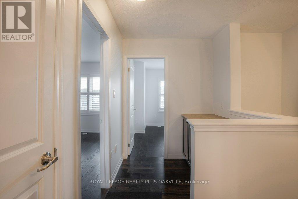 211 Betsy Drive, Oakville, Ontario  L6M 0V1 - Photo 30 - W12906468