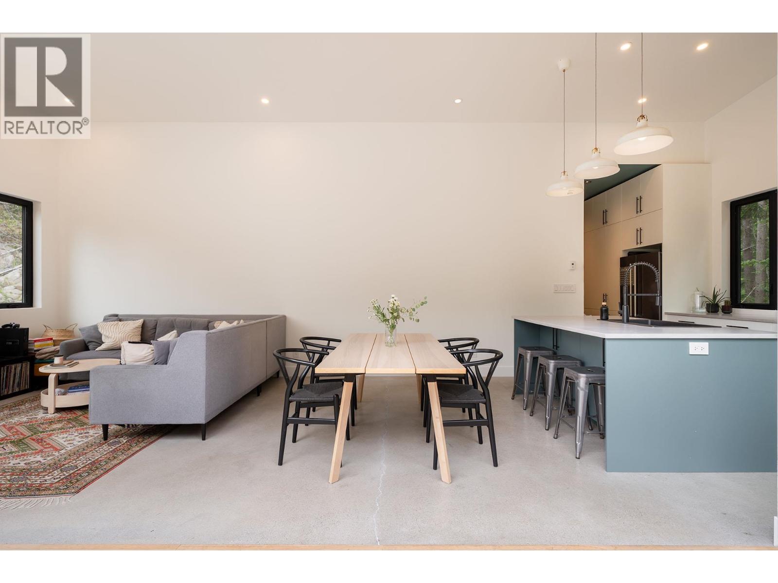 1290 Cowan Point Drive, Bowen Island, British Columbia  V0N 1G2 - Photo 18 - R3088776