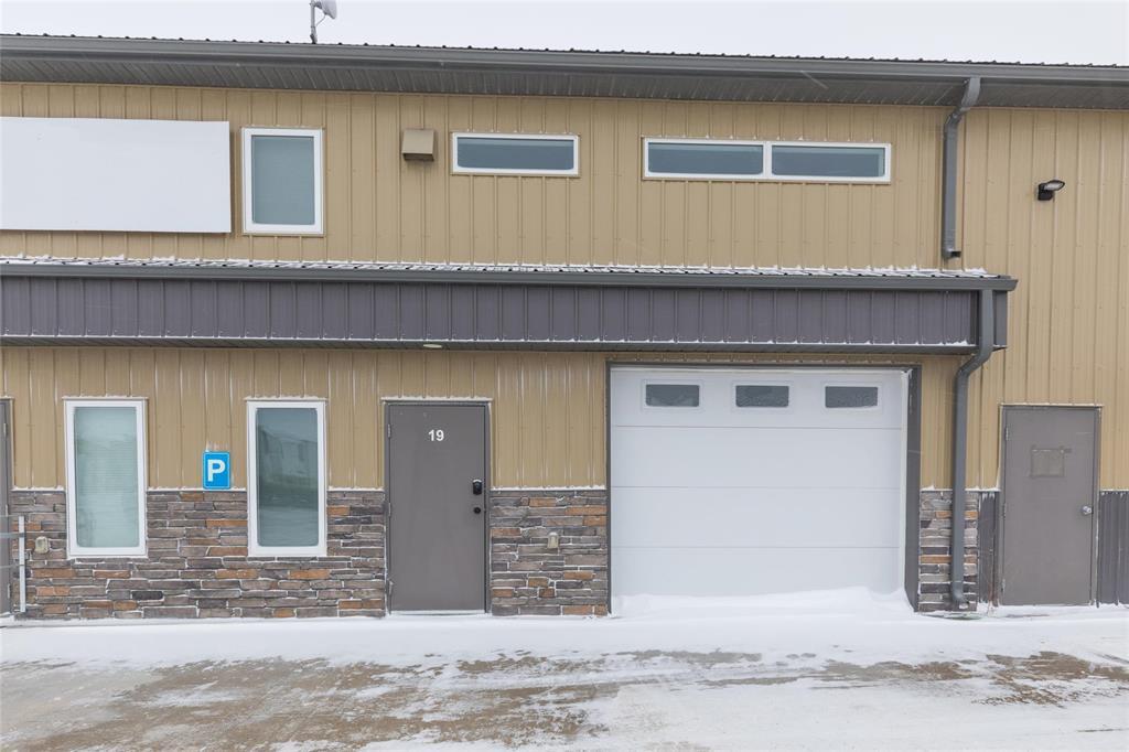 19 49 Clearsprings Road, Steinbach, Manitoba