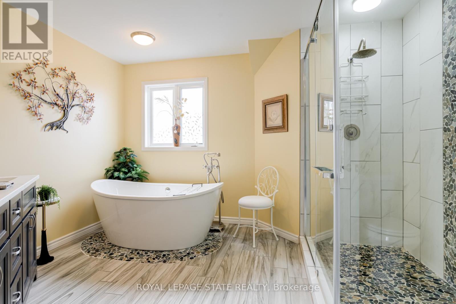 82 Vansickle Road, St. Catharines, Ontario  L2S 3Y6 - Photo 28 - X12906462