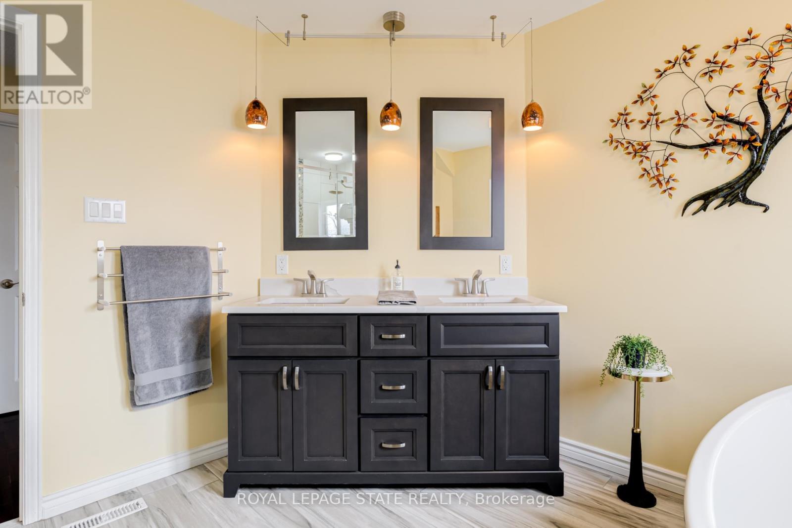 82 Vansickle Road, St. Catharines, Ontario  L2S 3Y6 - Photo 29 - X12906462