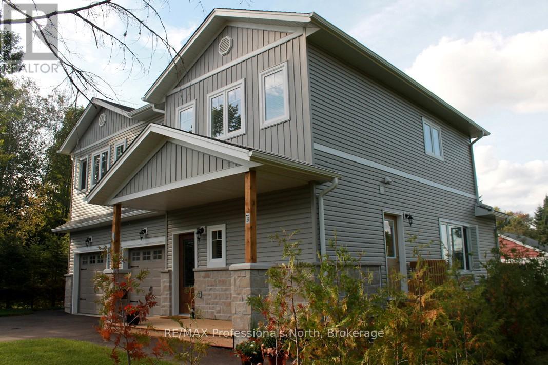 5 Greaves Avenue, Huntsville, Ontario  P1H 1V2 - Photo 4 - X12789758