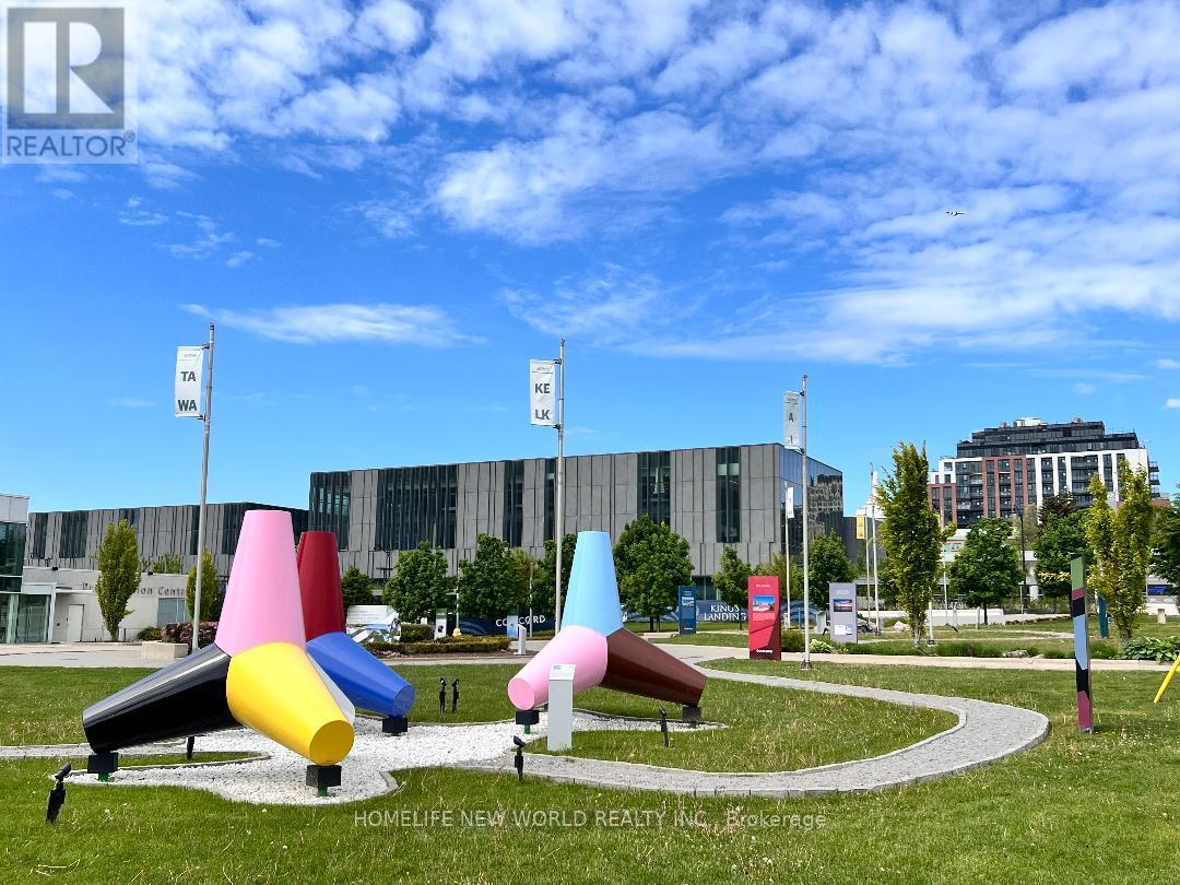 38 Marcelline King Room Crescent, Toronto, Ontario  M2K 2V7 - Photo 7 - C12659956