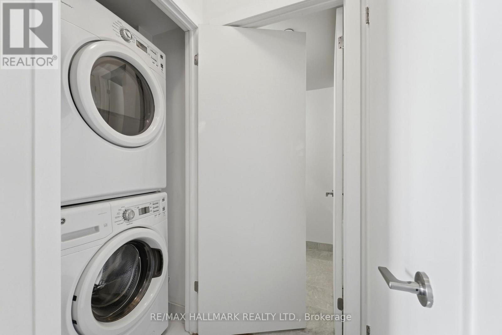 3007 - 2212 Lake Shore Boulevard W, Toronto, Ontario  M8V 0C2 - Photo 20 - W12905762