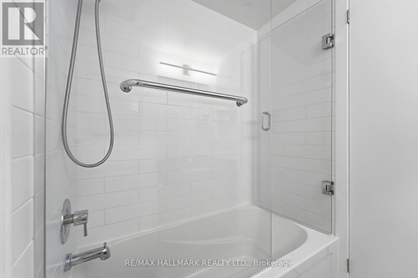 3007 - 2212 Lake Shore Boulevard W, Toronto, Ontario  M8V 0C2 - Photo 22 - W12905762