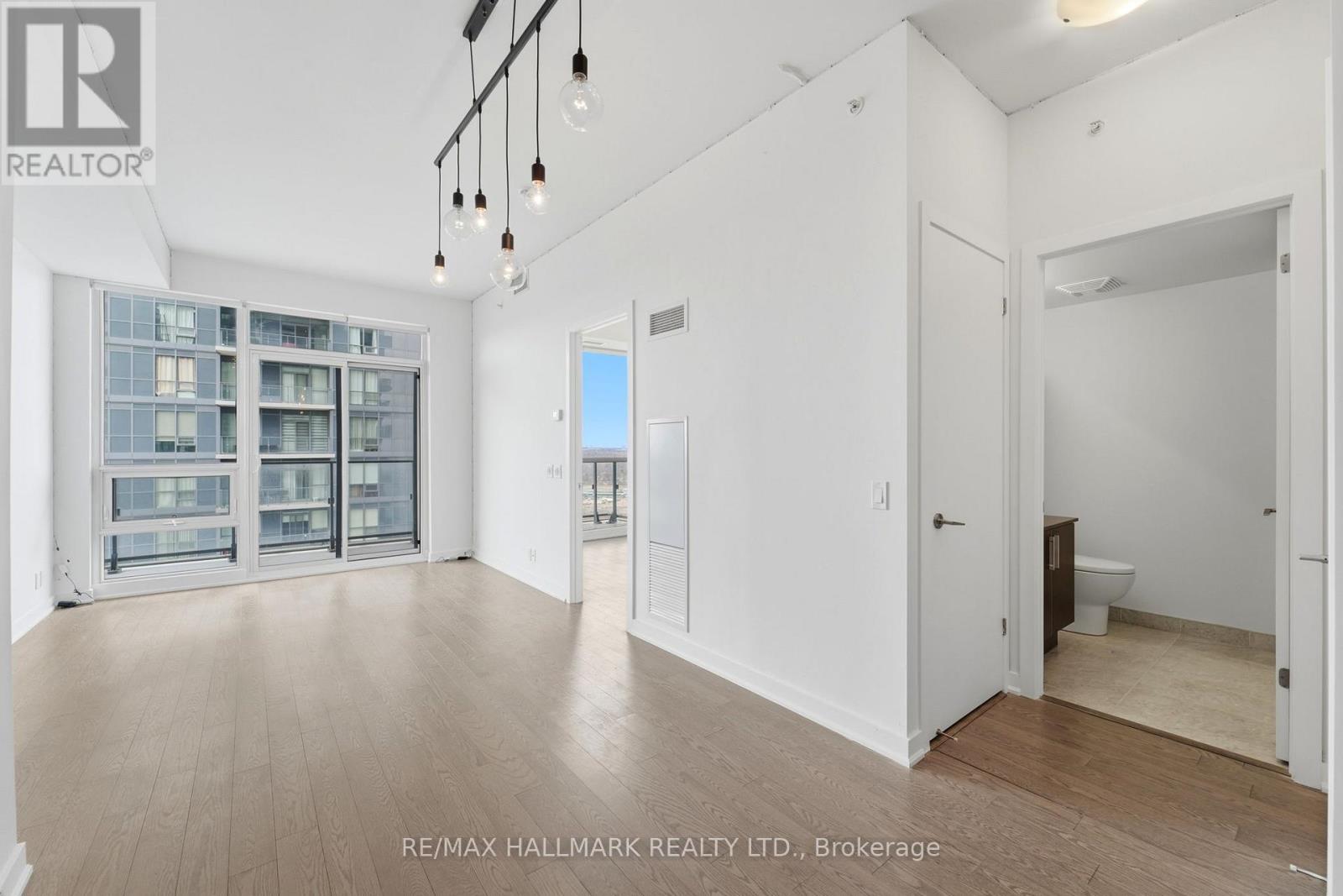 3007 - 2212 Lake Shore Boulevard W, Toronto, Ontario  M8V 0C2 - Photo 8 - W12905762