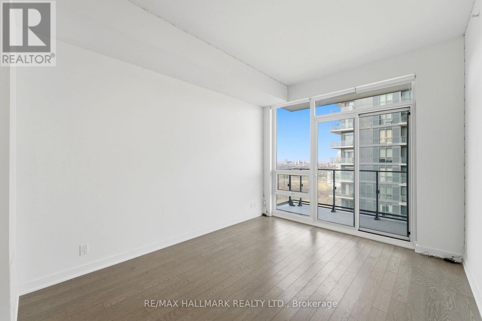 3007 - 2212 Lake Shore Boulevard W, Toronto, Ontario  M8V 0C2 - Photo 9 - W12905762