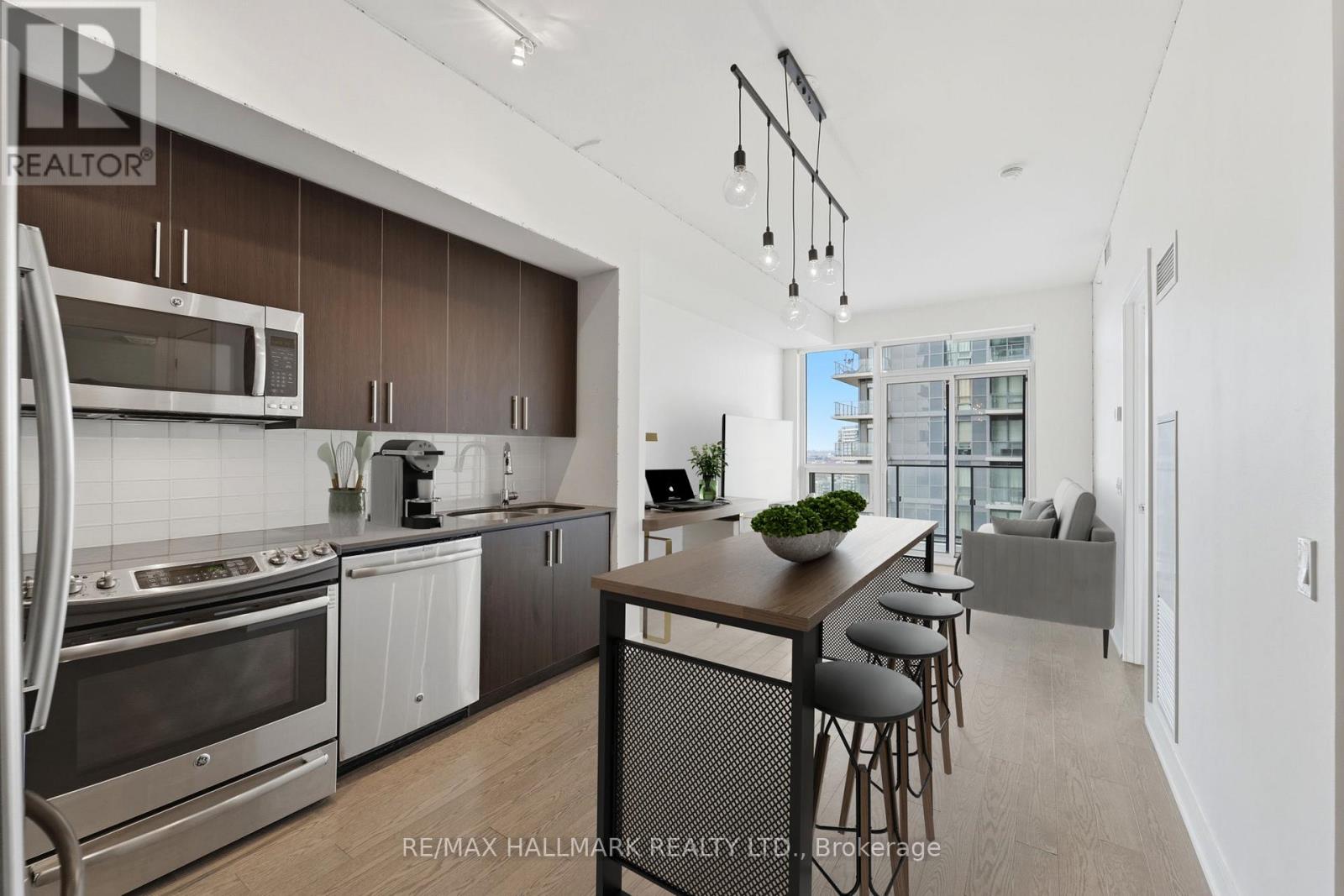 3007 - 2212 Lake Shore Boulevard W, Toronto, Ontario  M8V 0C2 - Photo 4 - W12905762