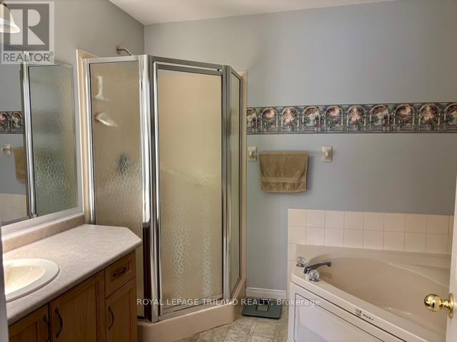 837 Silversmith Street, London North, Ontario  N6H 5T4 - Photo 16 - X12583112