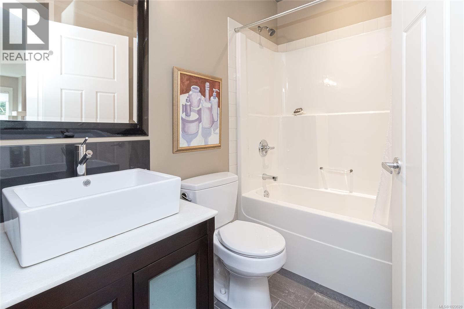 D 1216 Styles St, Victoria, British Columbia  V9A 3Z5 - Photo 28 - 1023529