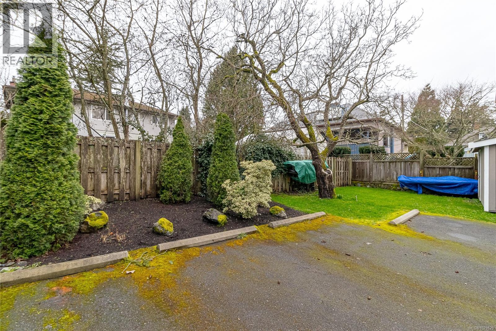 D 1216 Styles St, Victoria, British Columbia  V9A 3Z5 - Photo 36 - 1023529