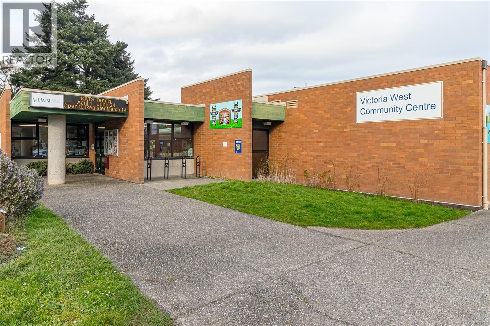 D 1216 Styles St, Victoria, British Columbia  V9A 3Z5 - Photo 46 - 1023529