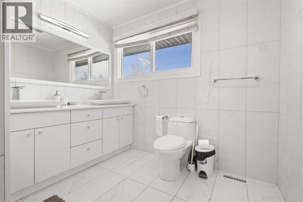 40 Wood Crescent SW, Calgary, Alberta  T2W 4B6 - Photo 34 - A2292469