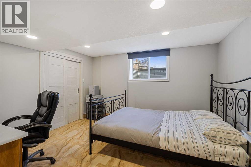 40 Wood Crescent SW, Calgary, Alberta  T2W 4B6 - Photo 38 - A2292469