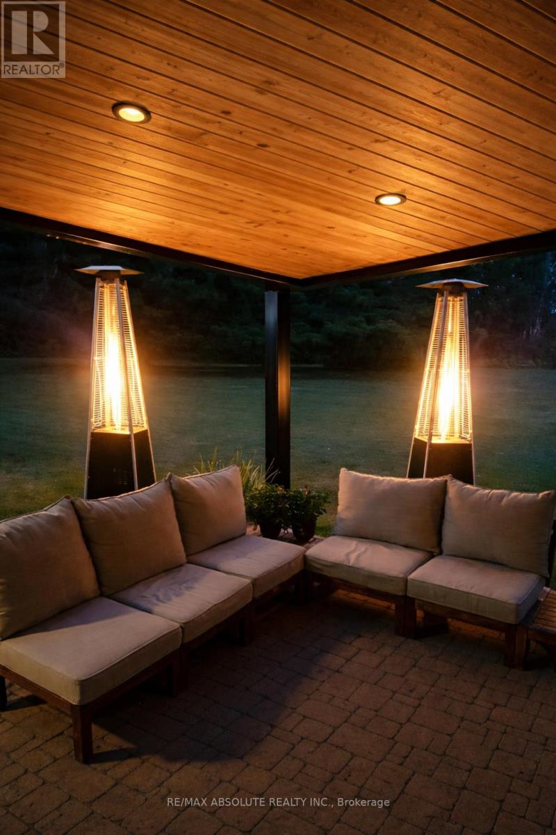 213 Calabogie Road, Mcnab/braeside, Ontario  K7S 3G8 - Photo 5 - X12906552