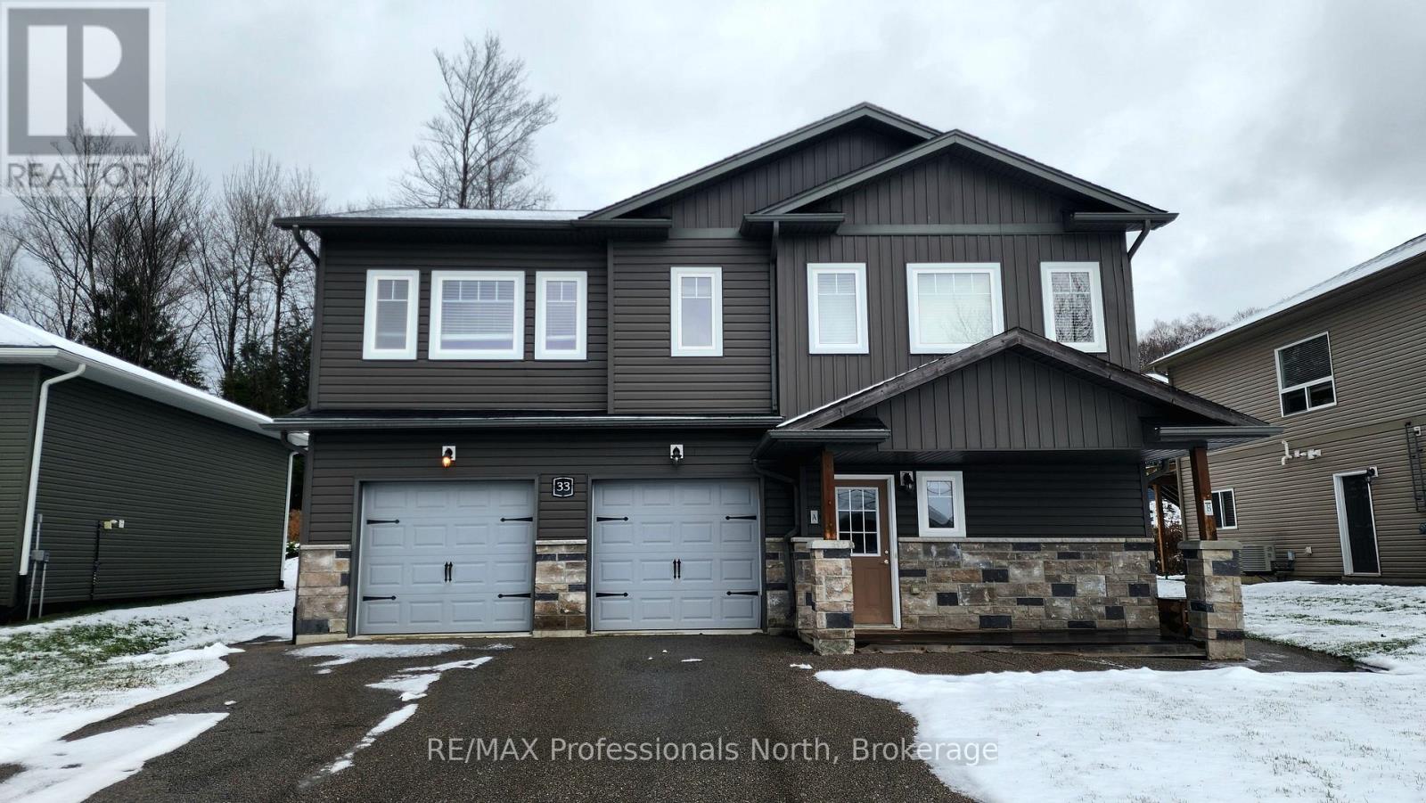 33 Goodwin Drive, Huntsville, Ontario  P1H 2R3 - Photo 3 - X12816742