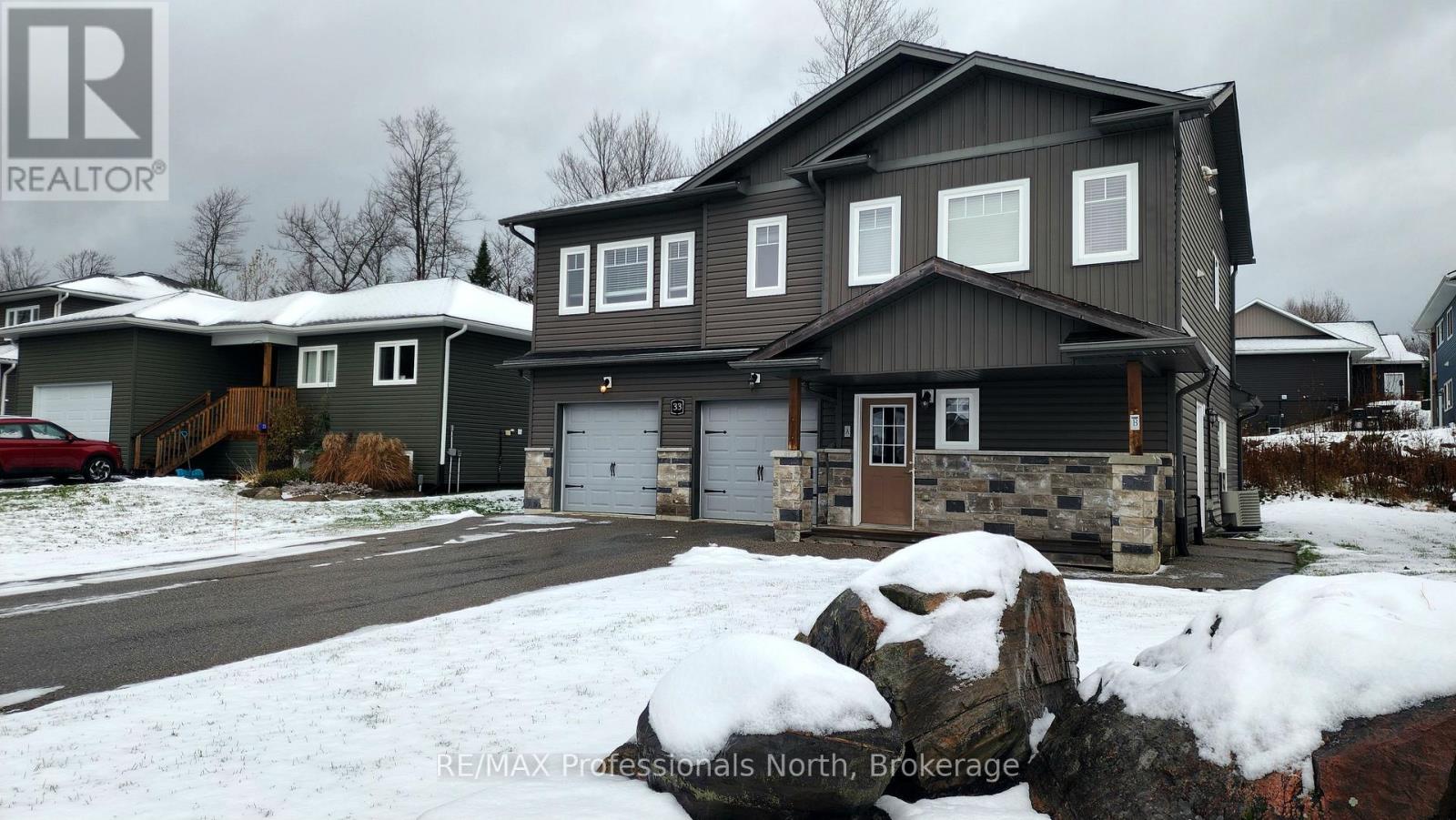 33 Goodwin Drive, Huntsville, Ontario  P1H 2R3 - Photo 4 - X12816742