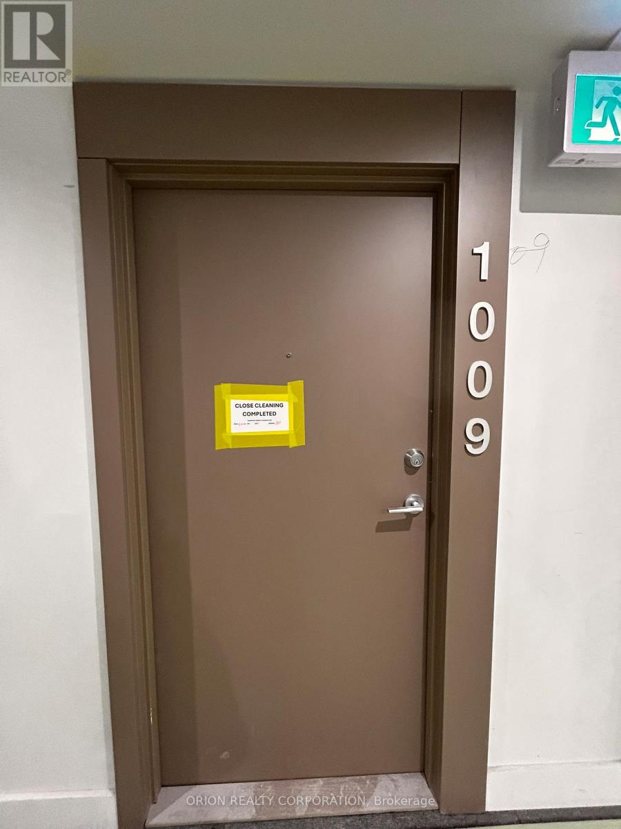 1009 - 1010 Sandy Beach Road, Pickering, Ontario L1W 0C7 - Photo 2 - E12873108