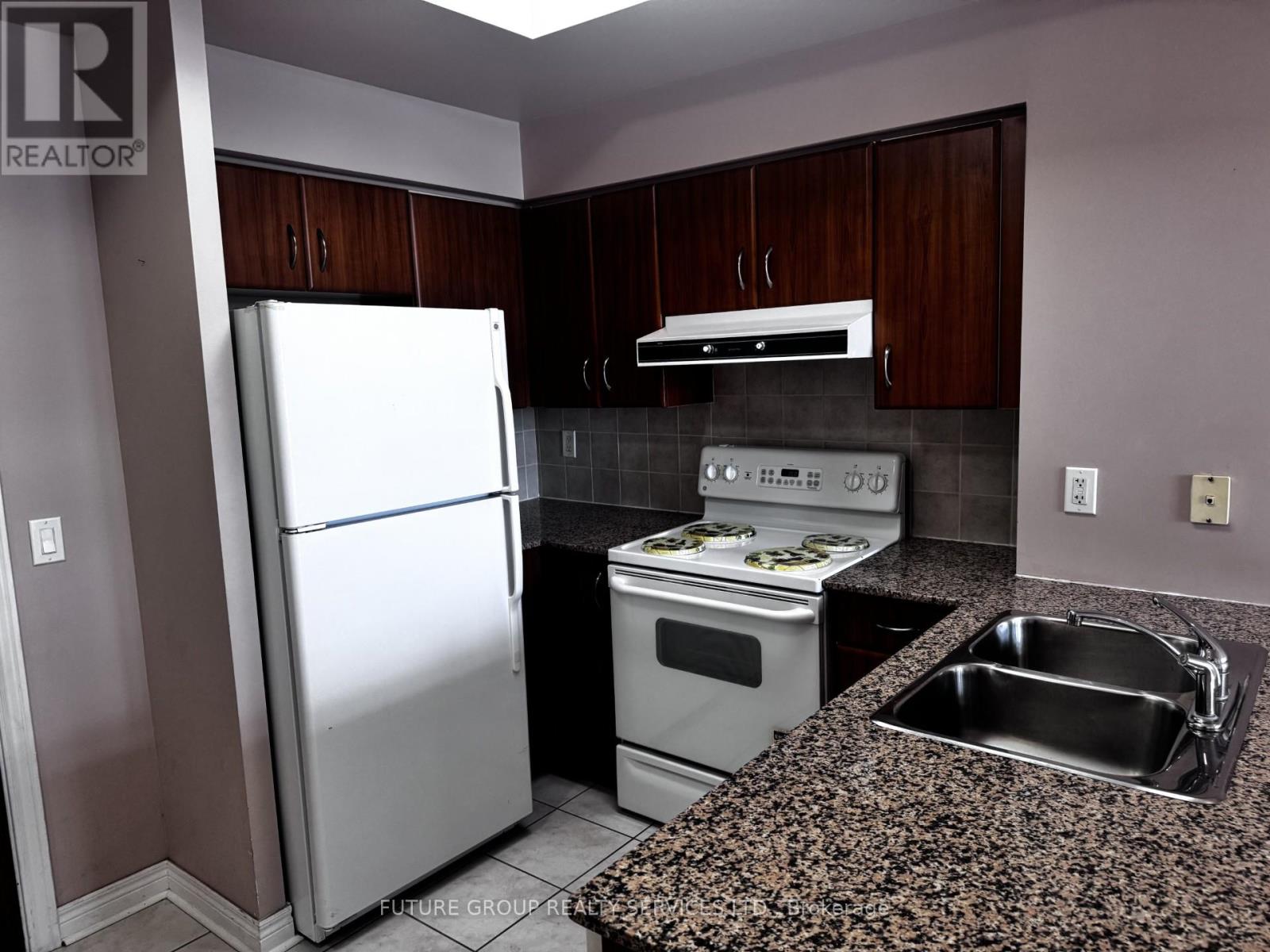 1408 - 60 Disera Drive, Vaughan, Ontario L4J 9G1 - Photo 25 - N12904916