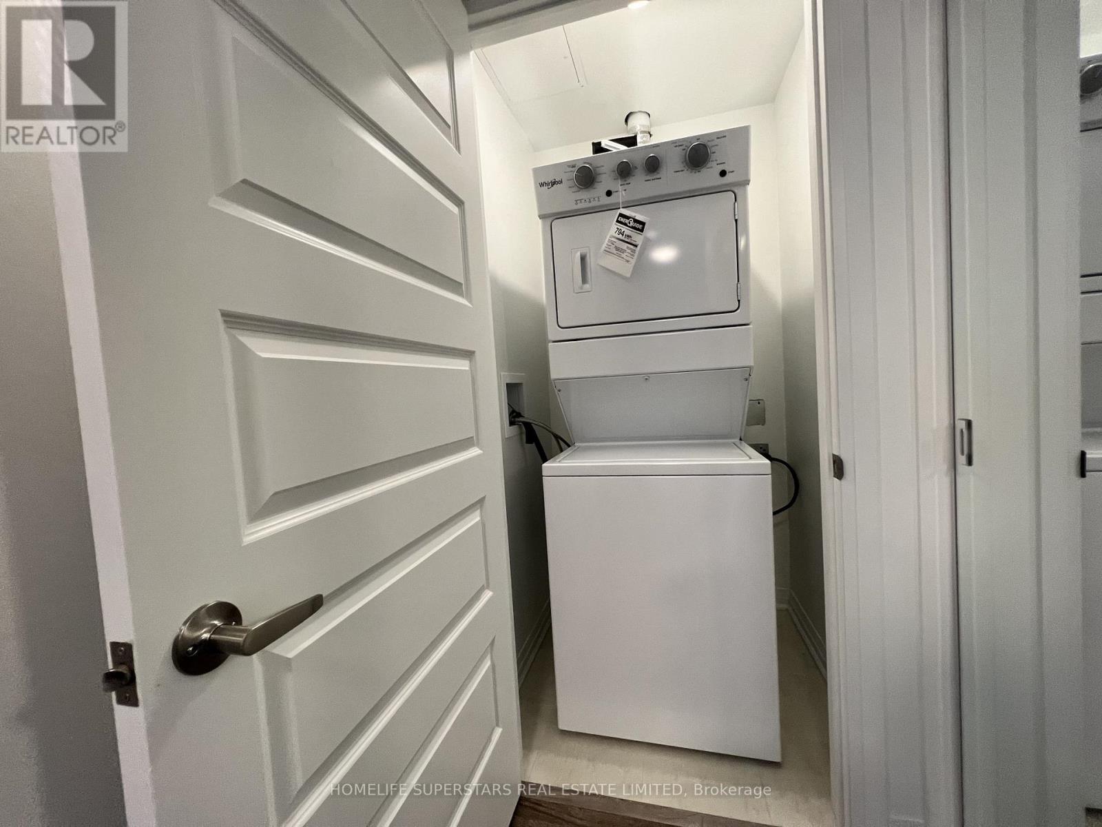 204 - 95 Dundas Street W, Oakville, Ontario  L6M 5N4 - Photo 20 - W12817268