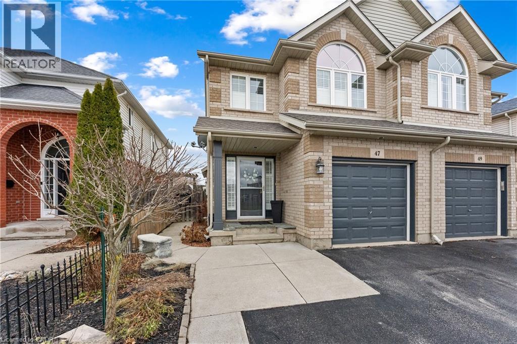 47 Mcbride Drive, St. Catharines, Ontario  L2S 3Z8 - Photo 2 - 40810992