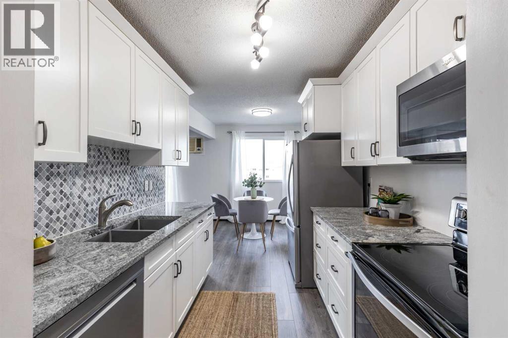 22, 398 16 Street Ne, Medicine Hat, Alberta  T1A 7L9 - Photo 2 - A2293562